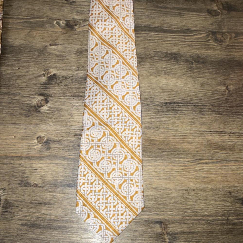 Levy's Polyester Men's Tie: Geometric Pattern Gold White All-Polyester Fabric